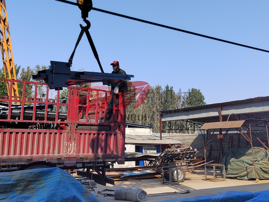 江蘇水利TD75型帶式輸送機現場-8