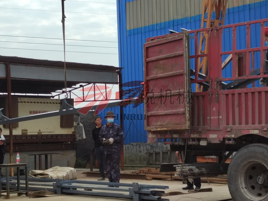 江蘇水利TD75型帶式輸送機現場-2